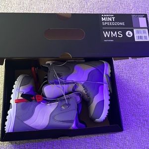 Burton Mint Snowboard Boots - girls 2022